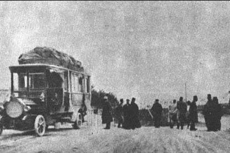 اولین اتوبوسی که وارد ایران شد