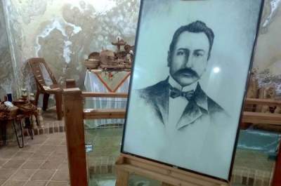 دیپلماتی که پدر چای شد