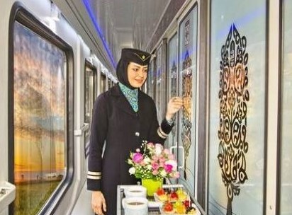 راه‌اندازی قطار فوق‌العاده تهران - وان
