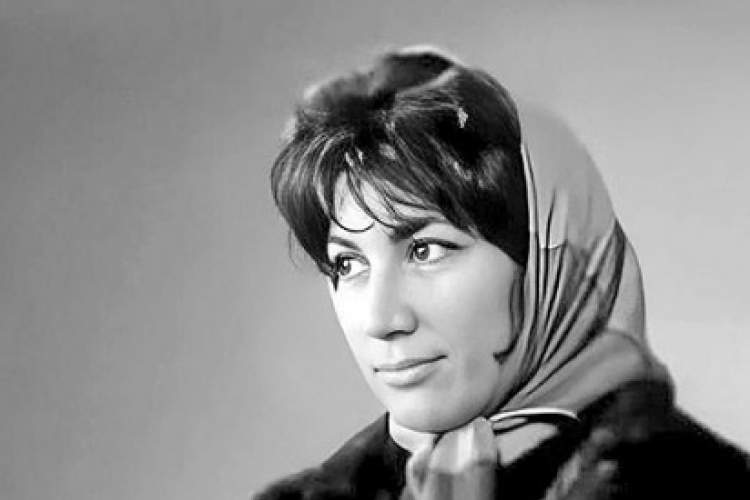 بازگشت فروغ به خانه