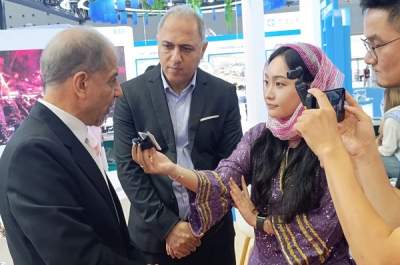 پوشش جالب مجری چینی در پاوین ایران