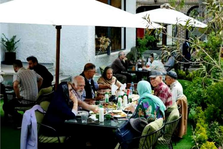 افتتاح نخستین رستوران دوستدار سالمند